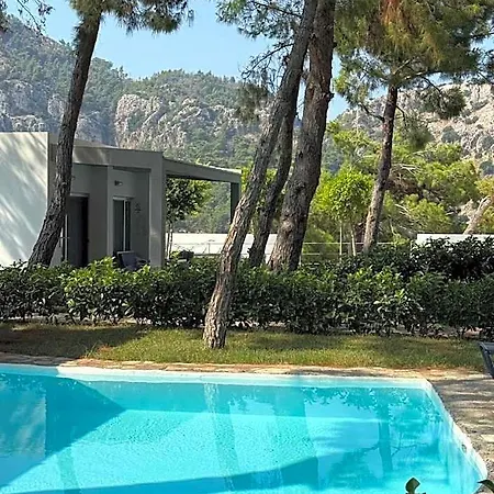 Ξενοδοχείο Z-villas