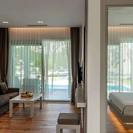 Z-villas Ξενοδοχείο 3*
